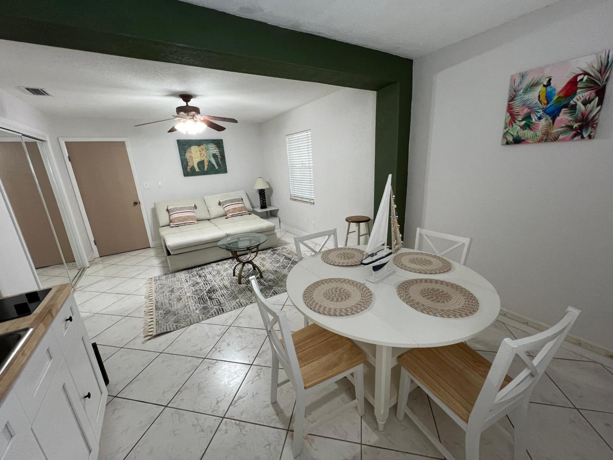 La Casita Of Raymond James Stadium Apartment Tampa Exterior photo